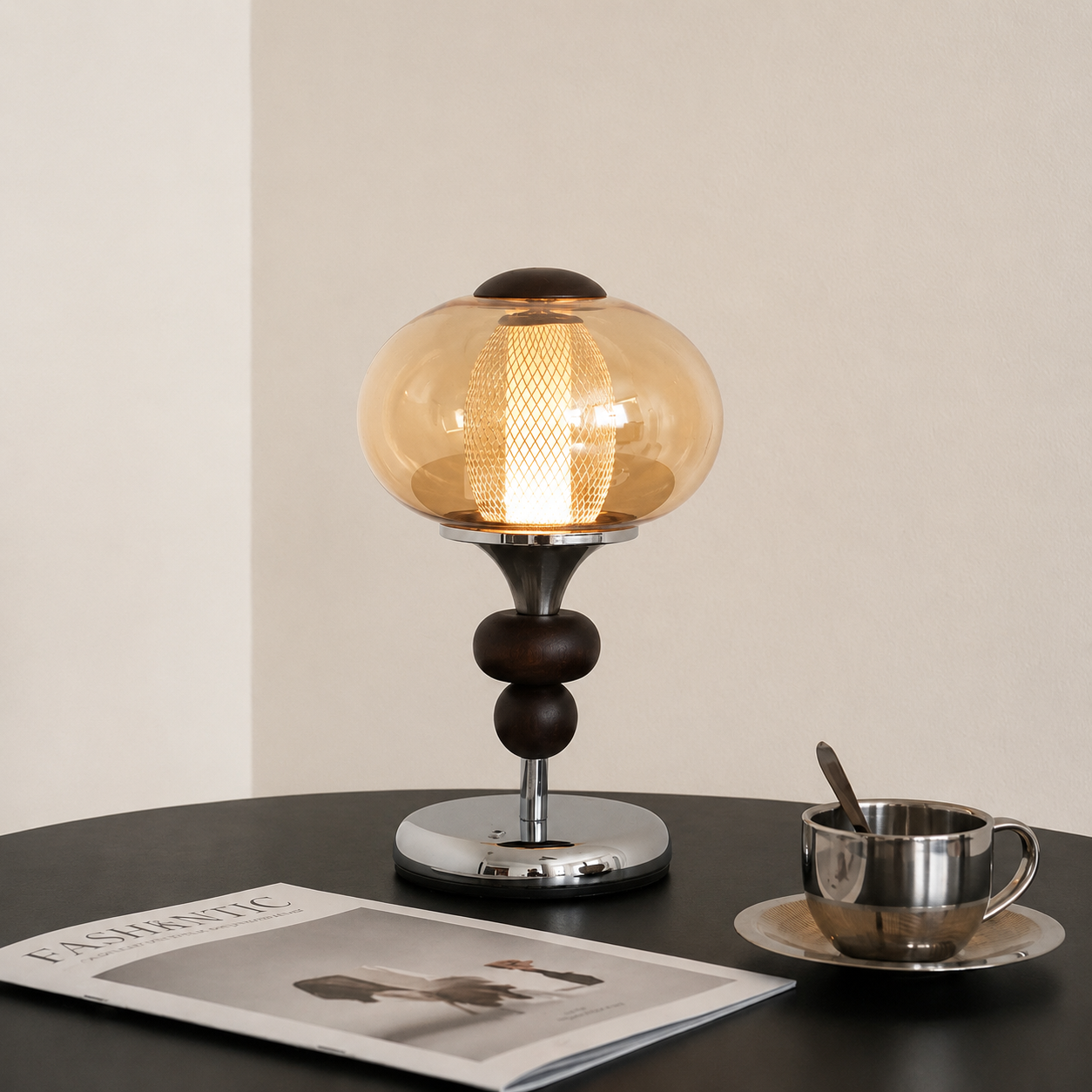 Palace Style Touch Lamp