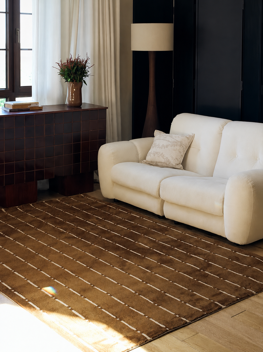Light Mid-Century Living Room Aesthetics Rug
